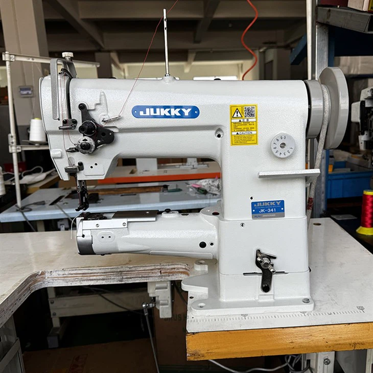 Industrial Compound Feed Leather Sewing Machine