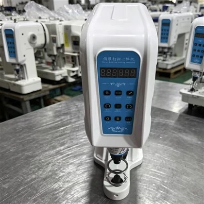 Industrial Automatic Snap Attaching Machine